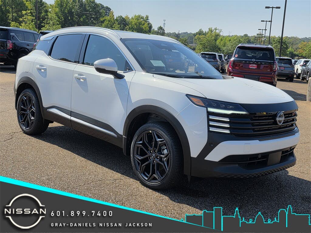 2025 Nissan Kicks SR AWD