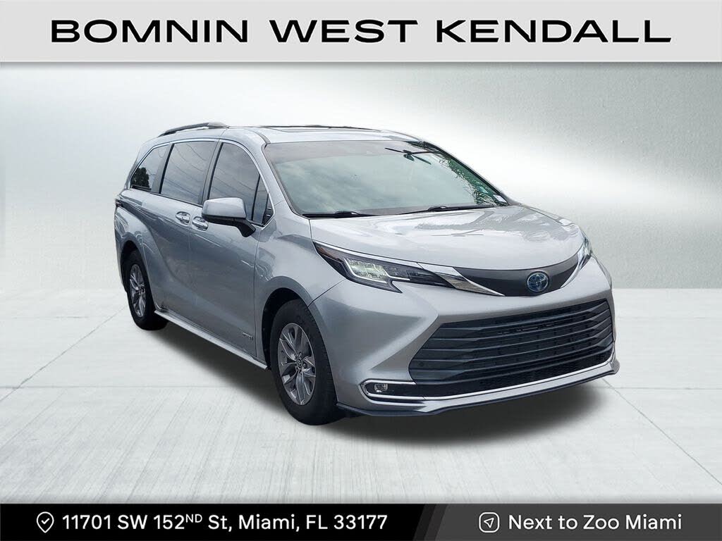 2021 Toyota Sienna XLE 7-Passenger FWD