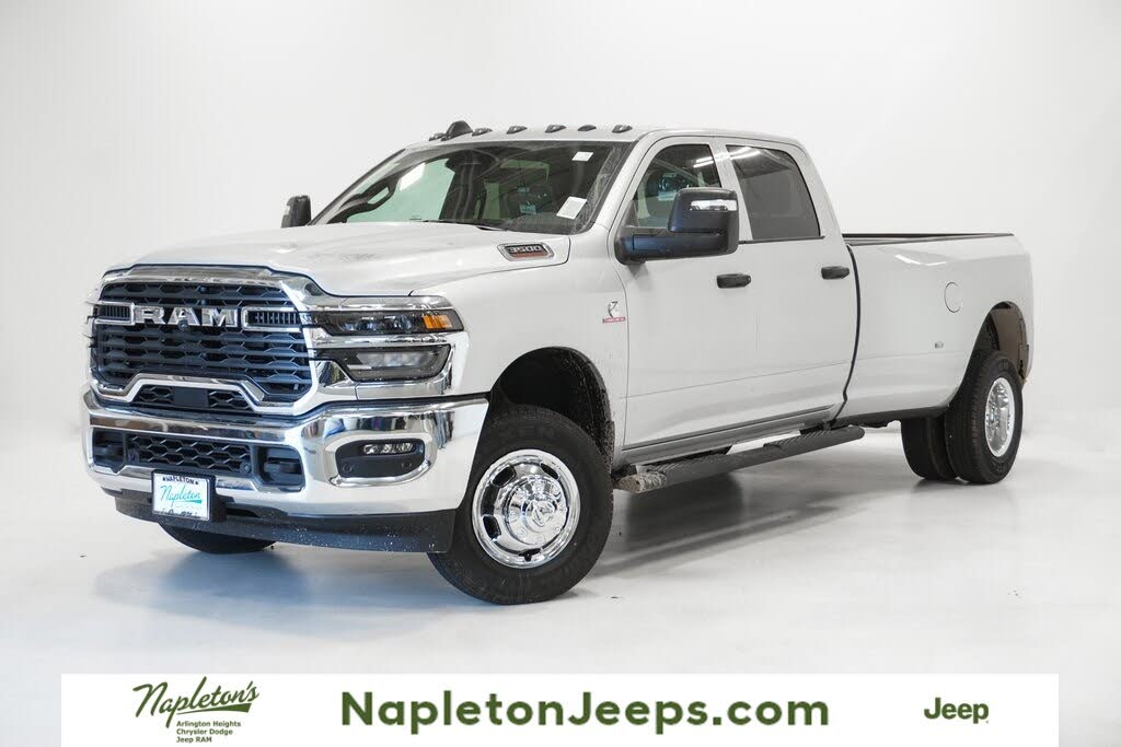 2026 RAM 3500 Tradesman Crew Cab LB DRW 4WD