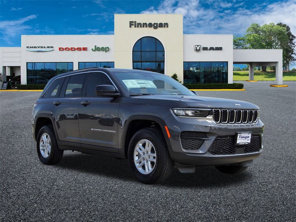 2025 Jeep Grand Cherokee Laredo RWD