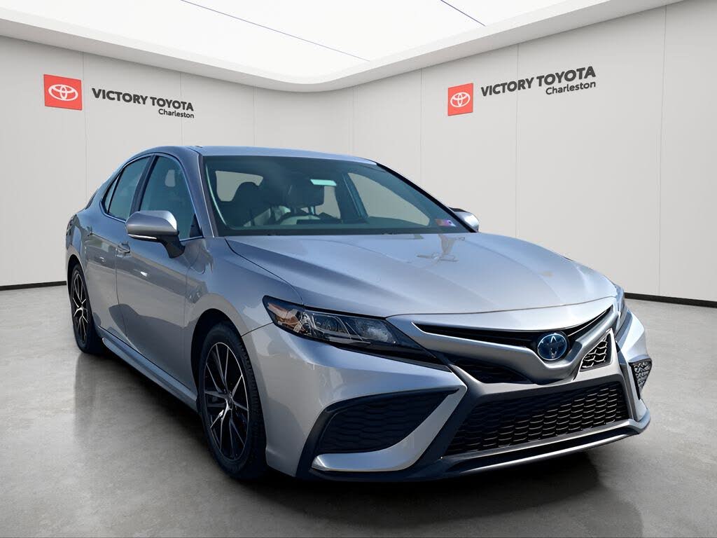 2024 Toyota Camry Hybrid SE FWD