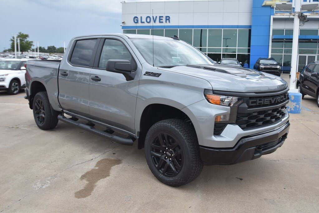 2026 Chevrolet Silverado 1500 Custom Trail Boss Crew Cab 4WD