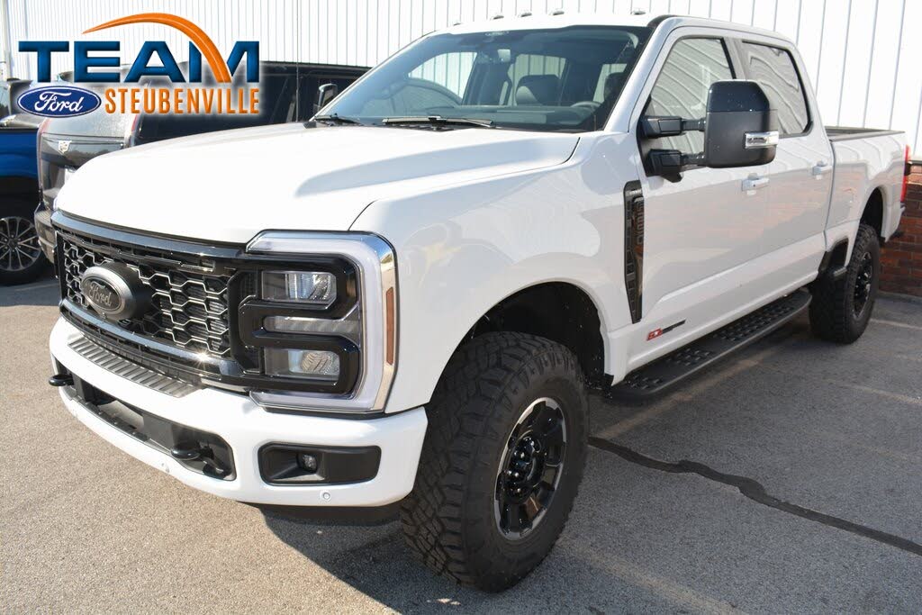 2026 Ford F-250 Super Duty Lariat Crew Cab 4WD