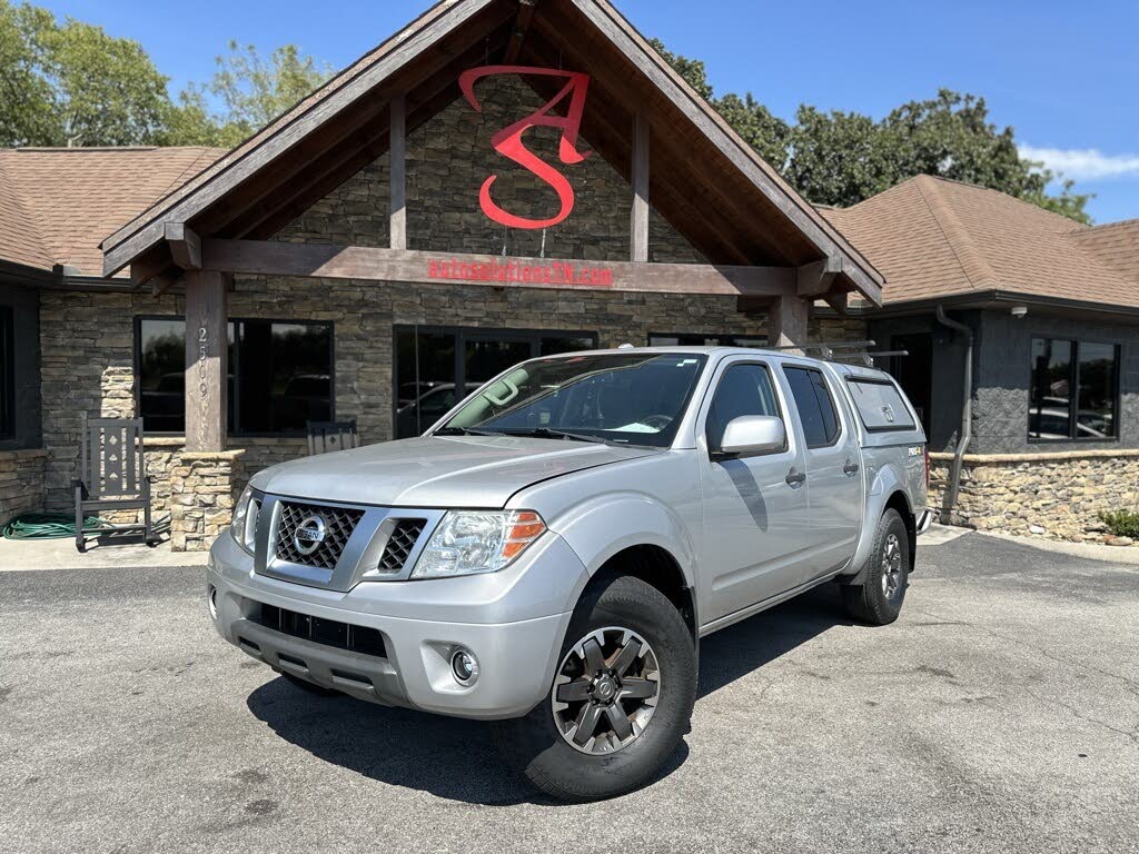 2018 Nissan Frontier PRO-4X Crew Cab 4WD