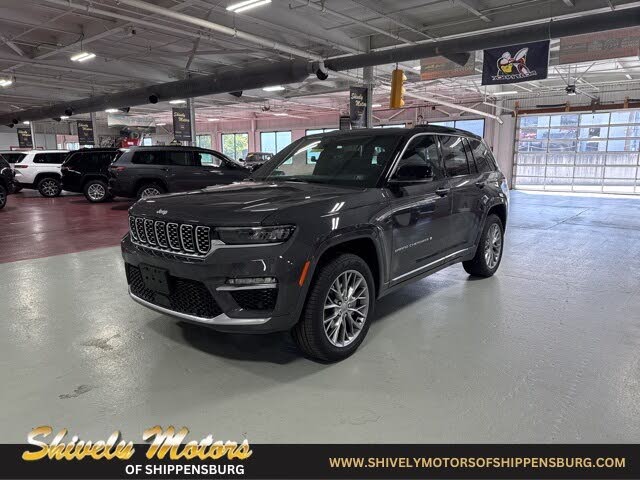 2025 Jeep Grand Cherokee Summit 4WD