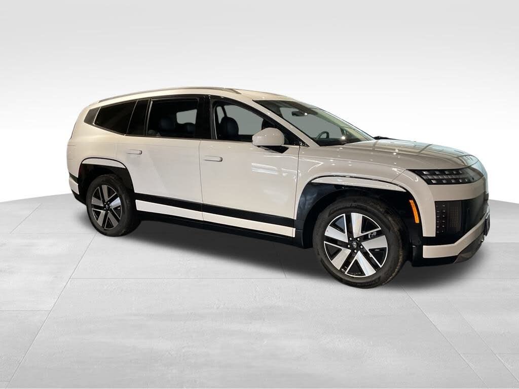 2026 Hyundai Ioniq 9 SEL AWD