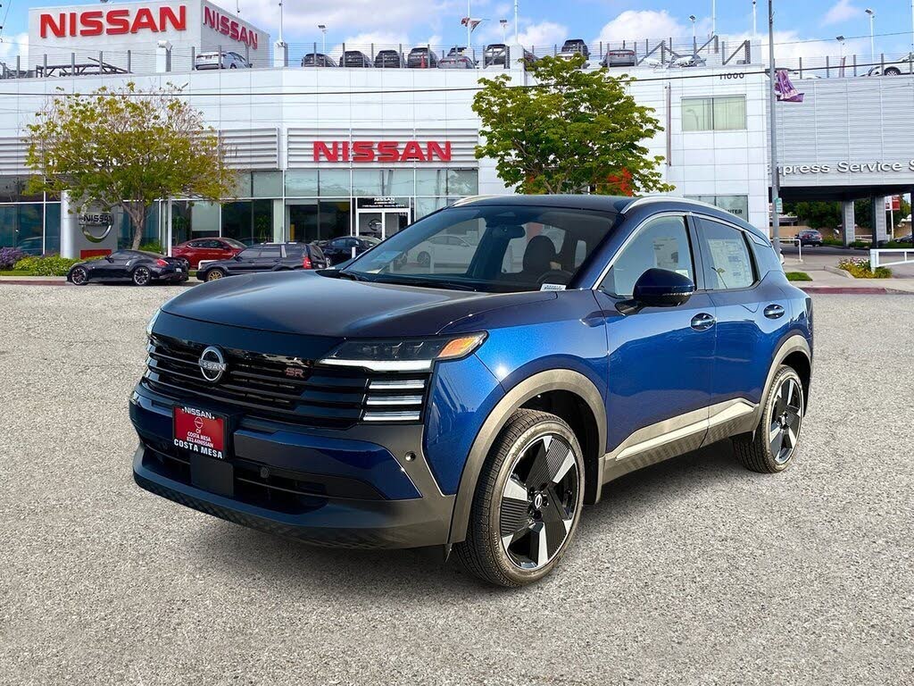 2025 Nissan Kicks SR FWD