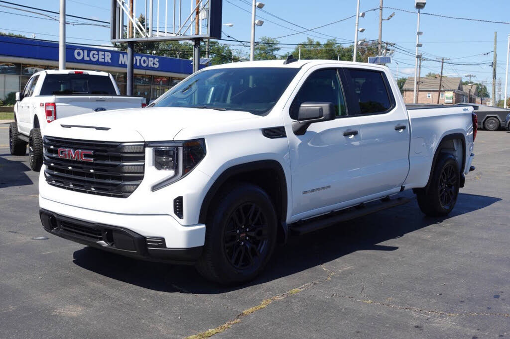 2023 GMC Sierra 1500 Pro Crew Cab 4WD