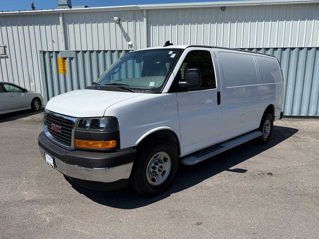 2023 GMC Savana Cargo 2500 RWD