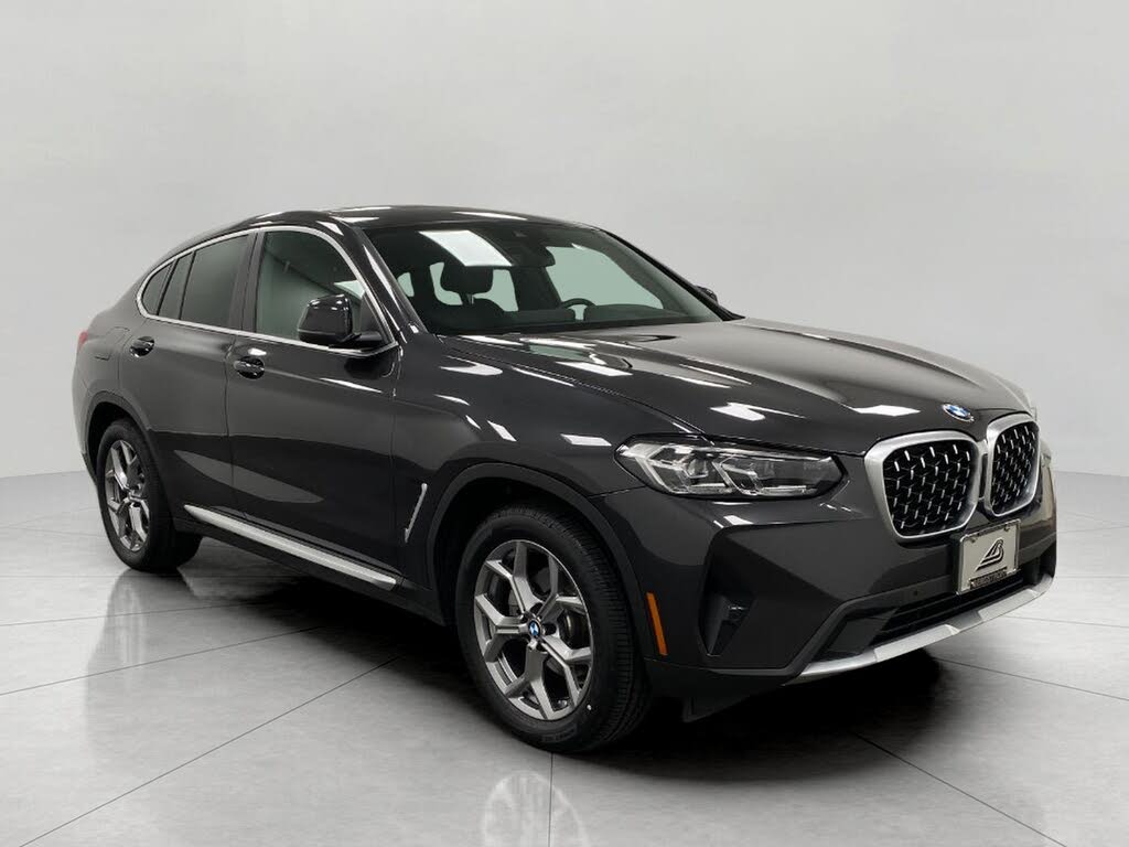 2025 BMW X4 xDrive30i