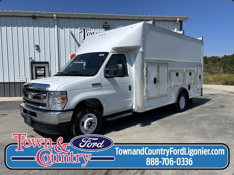 2026 Ford E-Series Chassis E-450 SD Cutaway 158 DRW RWD