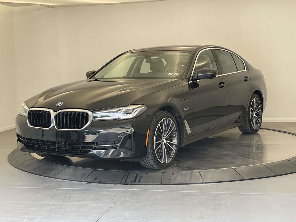 2022 BMW 5 Series 530e xDrive Hybrid Plug-in AWD