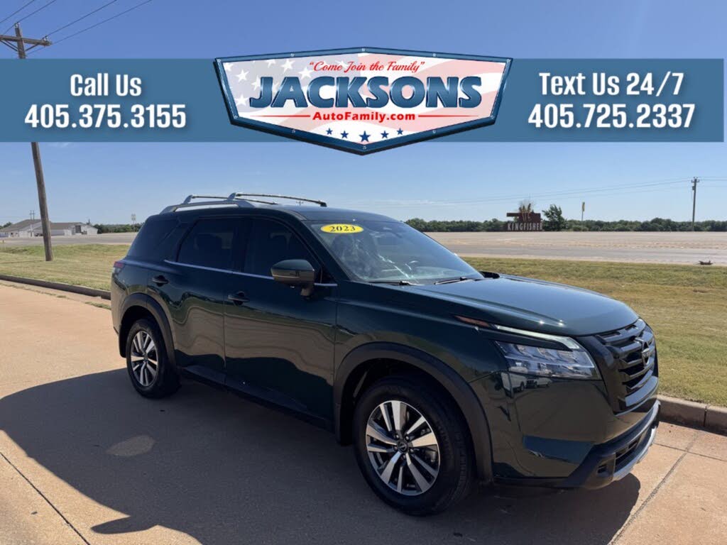 2023 Nissan Pathfinder SL 4WD