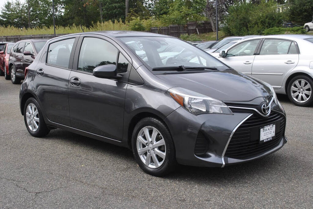 2017 Toyota Yaris LE 2dr Hatchback