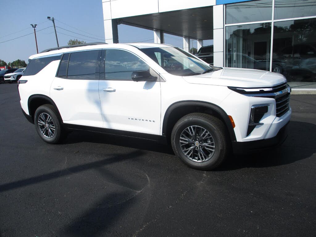 2026 Chevrolet Traverse LT FWD