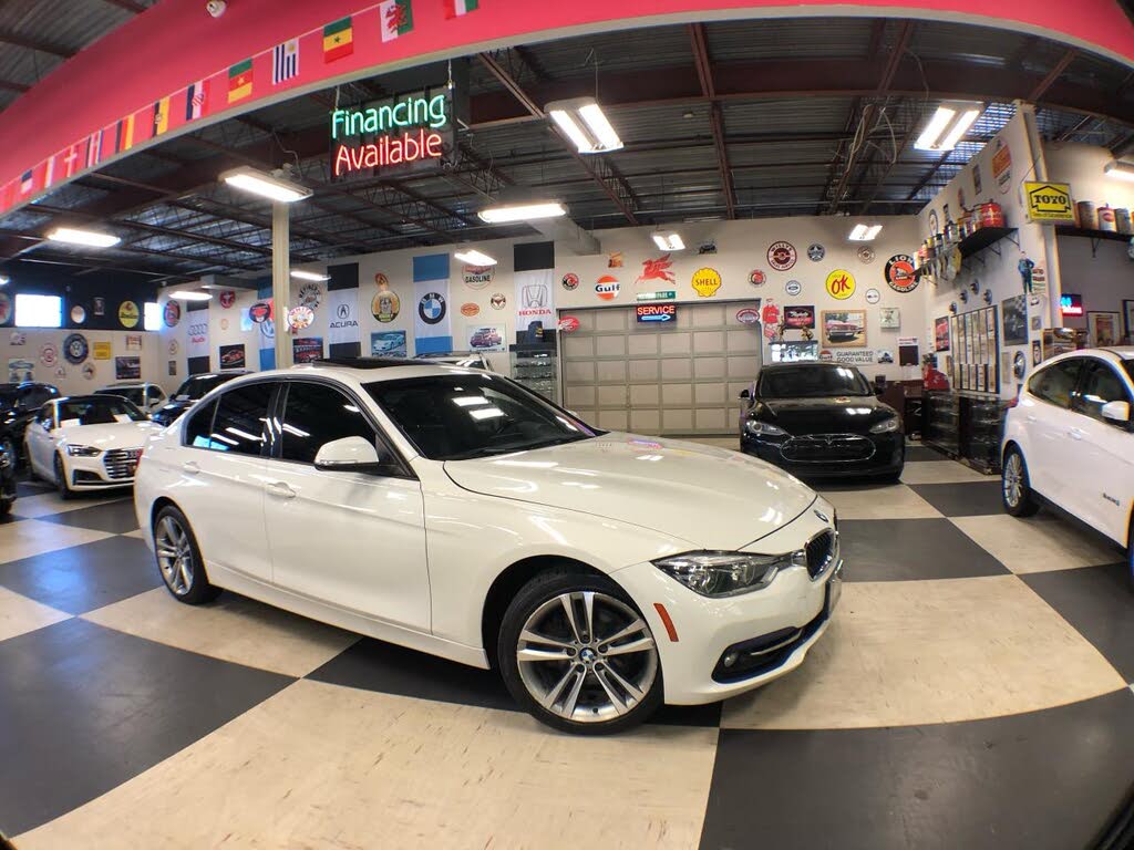 2018 BMW 3 Series 330i xDrive Sedan AWD
