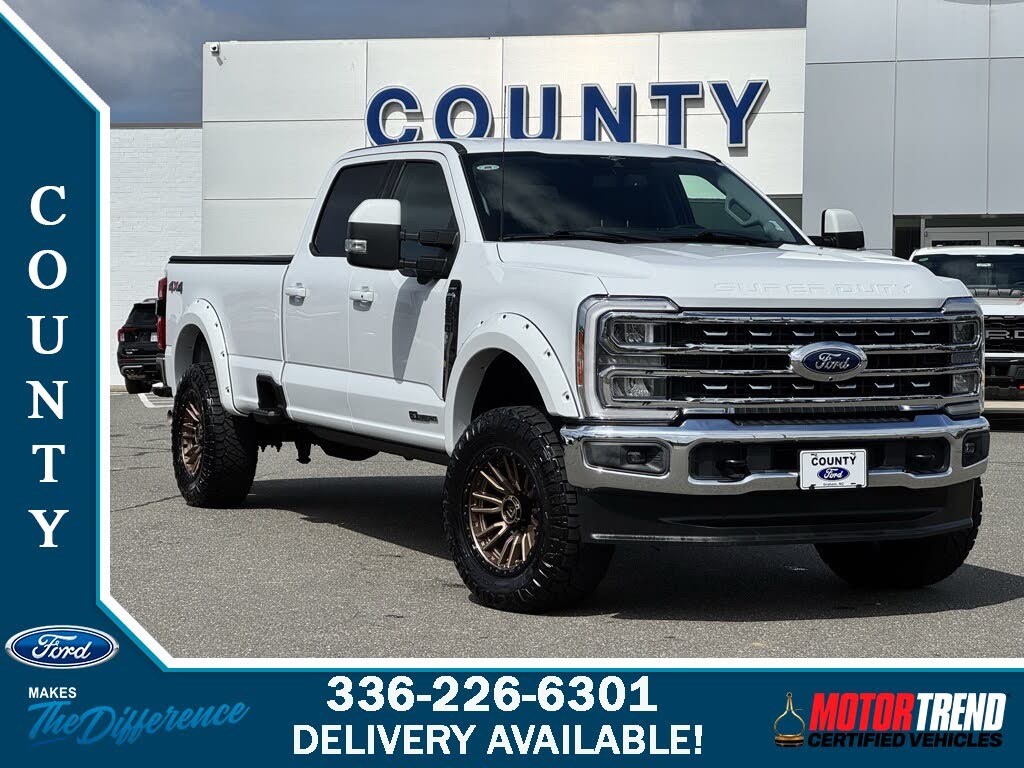 2023 Ford F-250 Super Duty Lariat Crew Cab 4WD