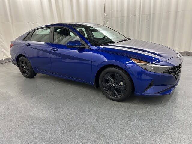 2023 Hyundai Elantra SEL FWD