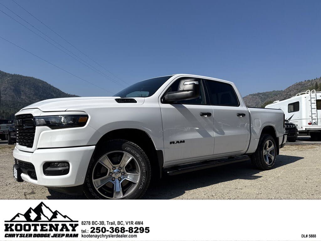 2025 RAM 1500 Tradesman Crew Cab 4WD