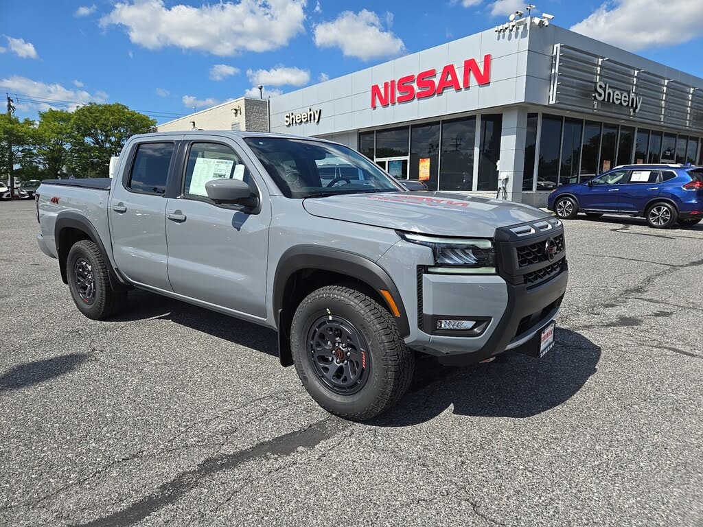 2026 Nissan Frontier PRO-4X Crew Cab 4WD