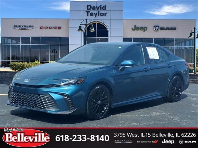 2025 Toyota Camry SE FWD