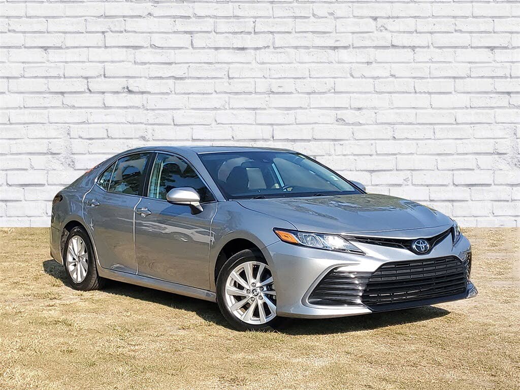 2023 Toyota Camry LE FWD
