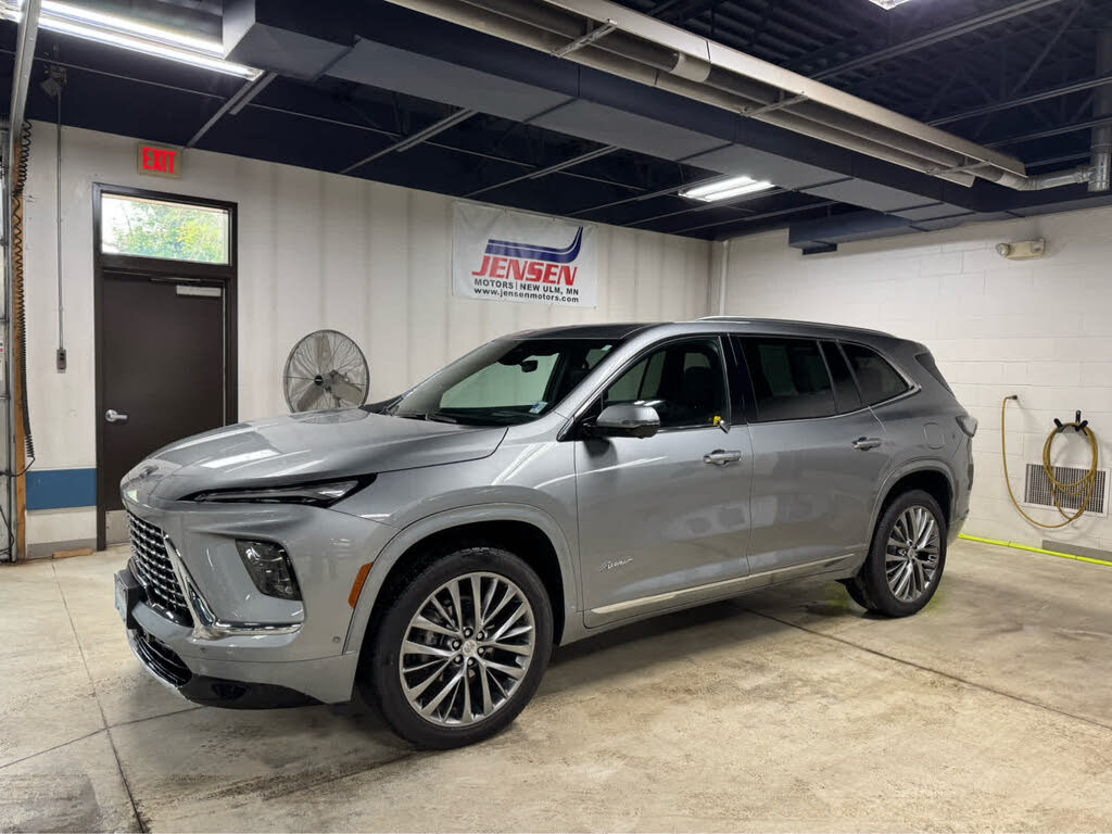 2025 Buick Enclave Avenir AWD