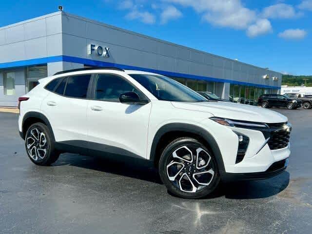 2025 Chevrolet Trax RS with 2RS FWD