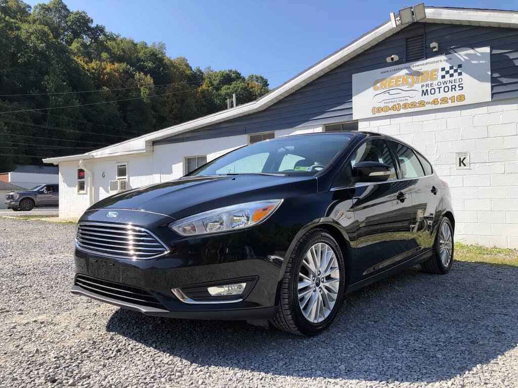 2018 Ford Focus Titanium Hatchback
