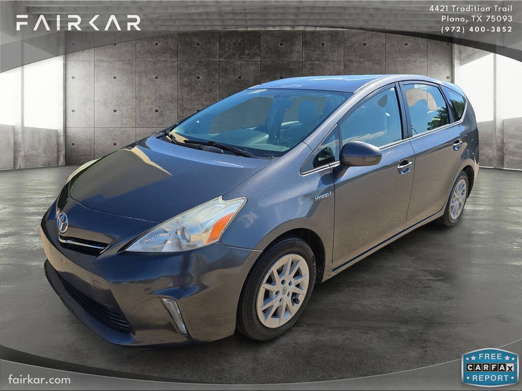 2012 Toyota Prius v Three FWD