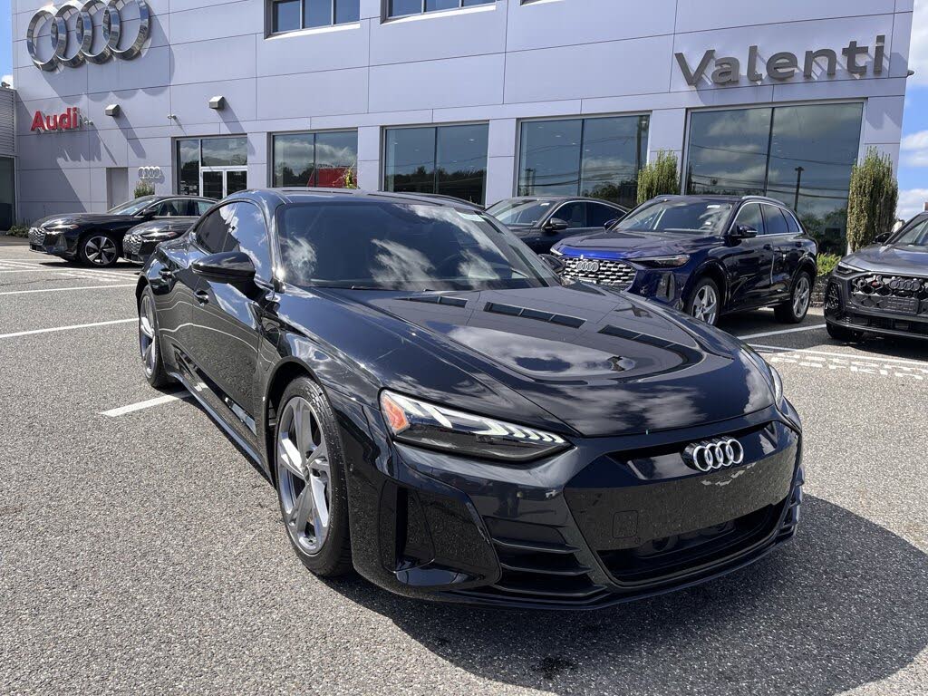 2023 Audi e-tron GT quattro Prestige AWD