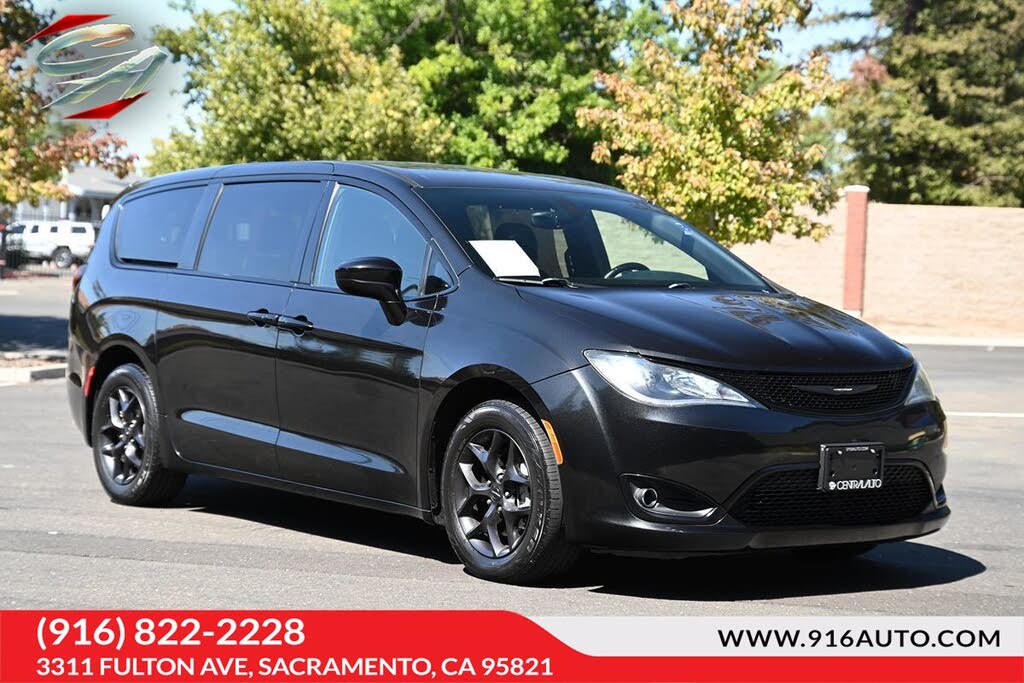 2018 Chrysler Pacifica Touring Plus FWD