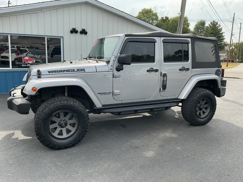 2014 Jeep Wrangler Unlimited Sahara 4WD