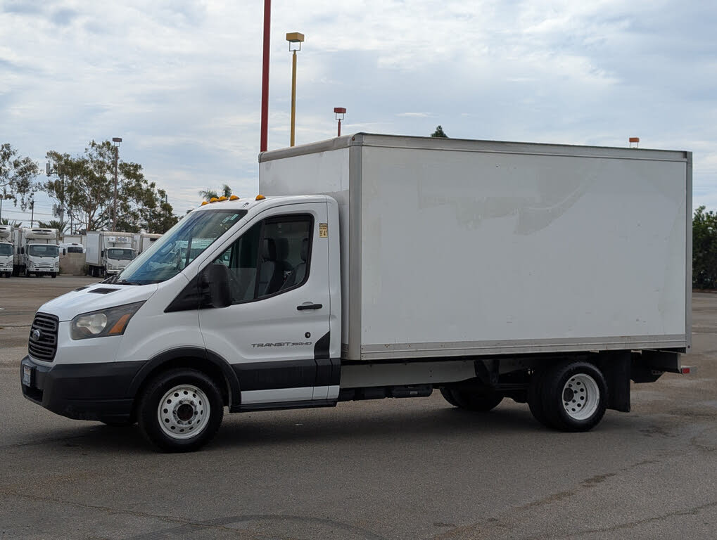 2018 Ford Transit Chassis 350 HD 9950 GVWR 156 DRW RWD