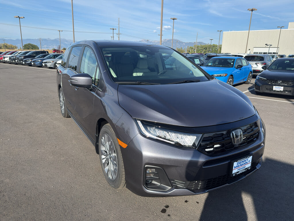 2026 Honda Odyssey Touring FWD