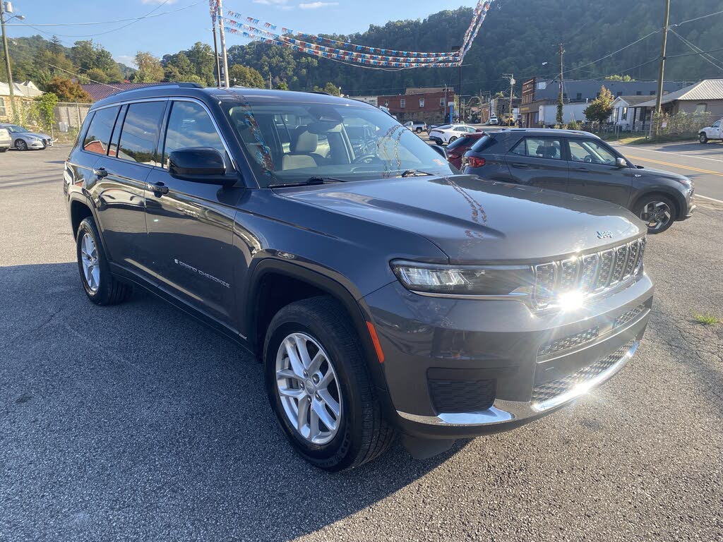2023 Jeep Grand Cherokee L Laredo 4WD