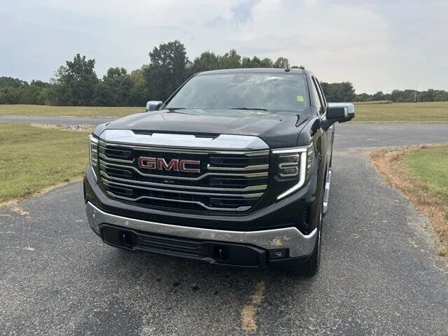 2026 GMC Sierra 1500 SLT Crew Cab 4WD