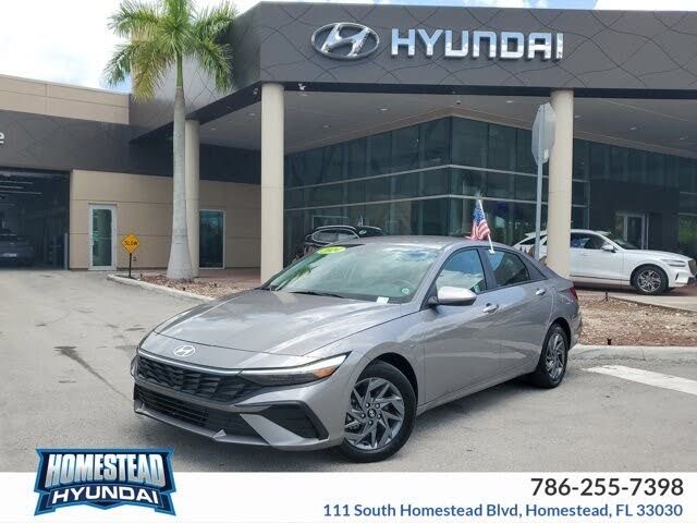 2024 Hyundai Elantra SEL FWD