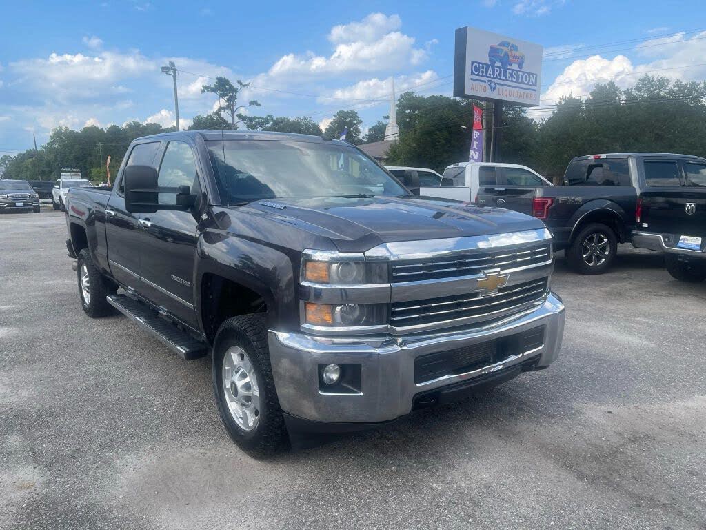 2015 Chevrolet Silverado 2500HD LT Crew Cab 4WD