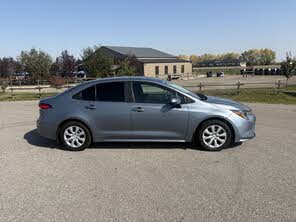 Toyota Corolla LE FWD
