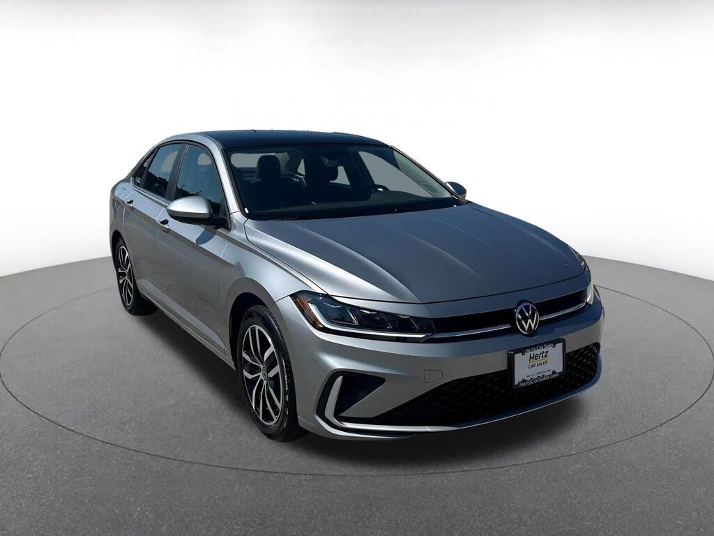 2025 Volkswagen Jetta SE FWD