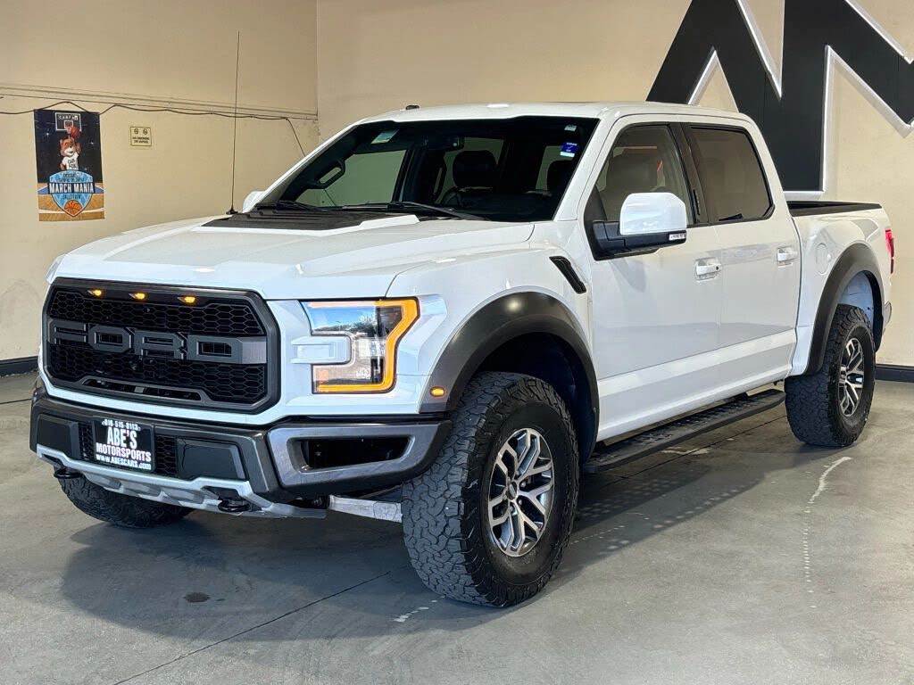 2017 Ford F-150 Raptor SuperCrew 4WD