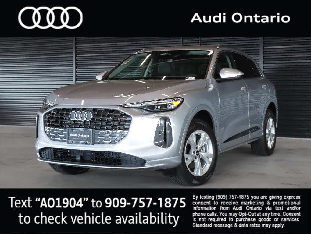 2025 Audi Q5 quattro Premium 40 TFSI