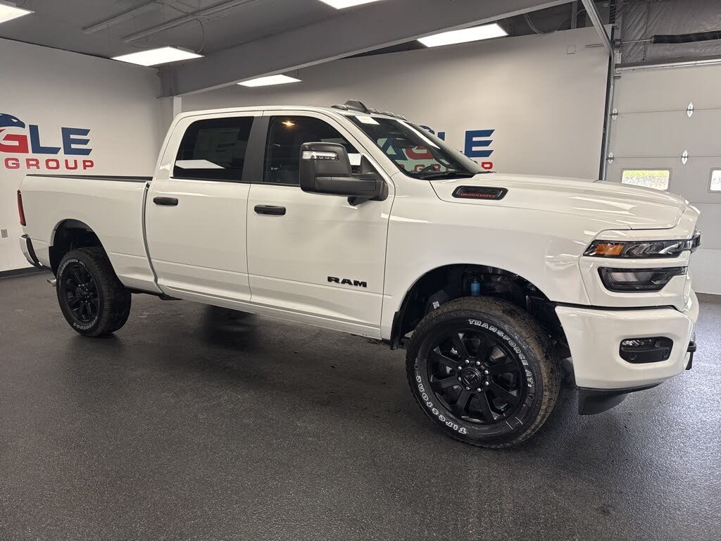 2026 RAM 2500 Big Horn Crew Cab 4WD