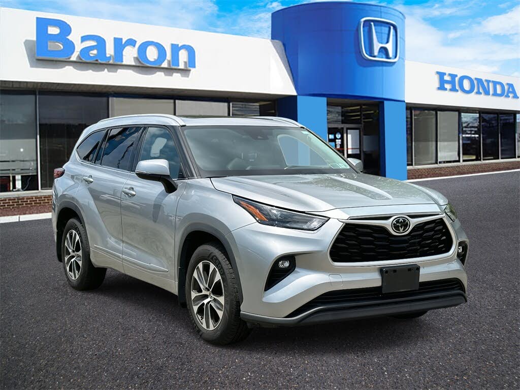 2022 Toyota Highlander XLE AWD