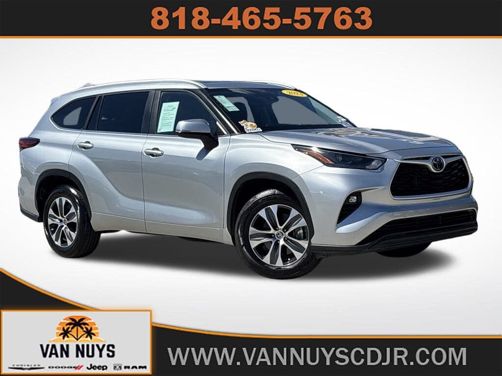 2023 Toyota Highlander XLE FWD