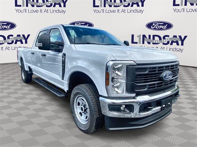 2026 Ford F-350 Super Duty XL Crew Cab 4WD