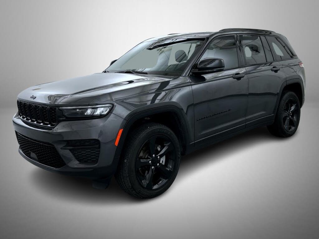 2023 Jeep Grand Cherokee Altitude 4WD