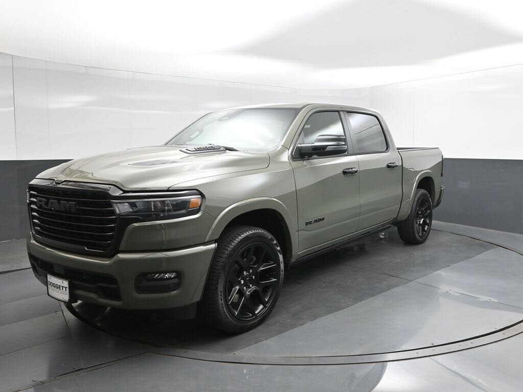 2026 RAM 1500 Laramie Crew Cab 4WD