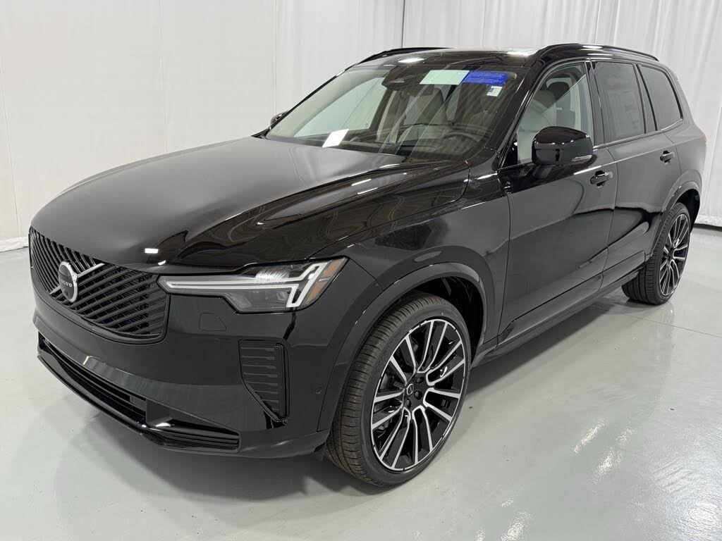 2026 Volvo XC90 B6 Ultra Dark 6-Passenger AWD